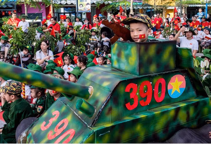 Hội thao Bé đi giữa cờ hoa của Trường Mầm non Ngọc Lan (quận Hải Châu, TP Đà Nẵng). 