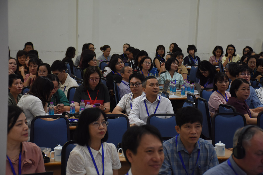 គ្រូបង្រៀនវិទ្យាល័យចូលរួមក្នុងវេទិកា។ truong-dai-hoc-ngoai-ngu-dai-hoc-da-nang.jpg