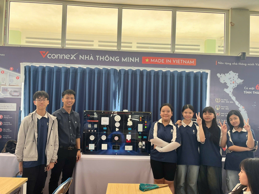 Học sinh THCS trải nghiệm các phương tiện học tập và hoạt động giáo dục STEM tại Trường Đại học Sư phạm Kỹ thuật, Đại học Đà Nẵng. truong-su-pham-ky-thuat-dai-hoc-da-nang-1.jpg