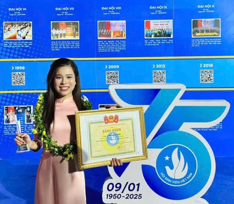 Sinh viên Phí Hạnh Nguyên, Trường Đại học Ngoại ngữ, Đại học Đà Nẵng đạt Học bổng toàn phần tiếp tục học Thạc sĩ tại Đại học Oxford, Vương quốc Anh. anh-3-bai-4-gdtd.jpg