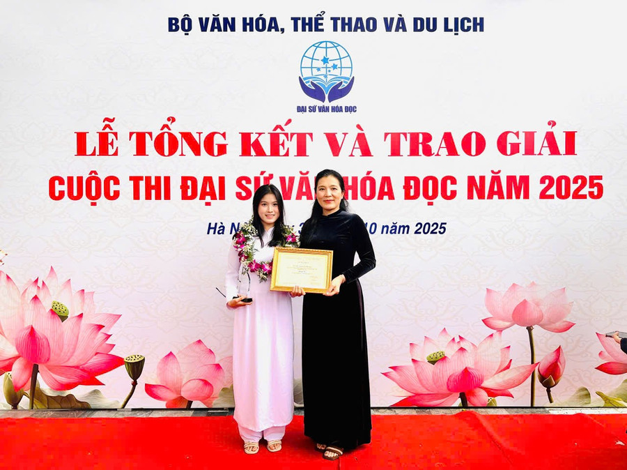 van-hoa-doc-truong-thpt-phan-chau-trinh-phuong-hai-chau.jpg