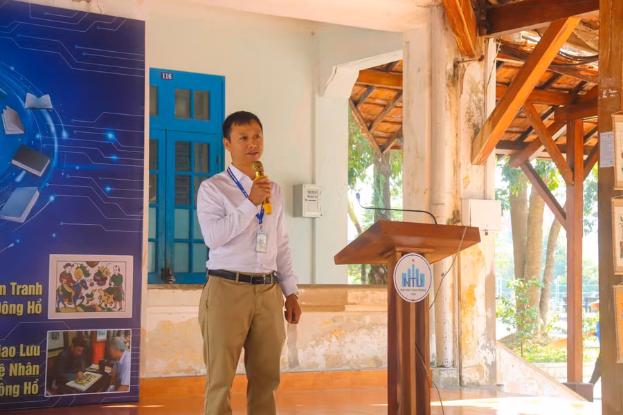 TS Trần Doãn Hùng, Phó Hiệu trưởng Trường Đại học Nha Trang phát biểu khai mạc Ngày hội Sách và Văn hóa đọc 2026.