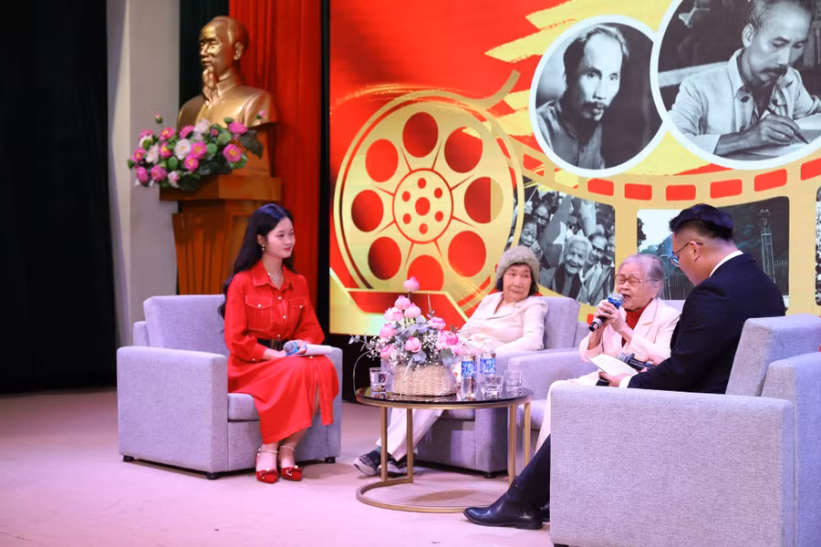 talk-show-khoa-lich-su-dh-su-pham-da-nang.jpg