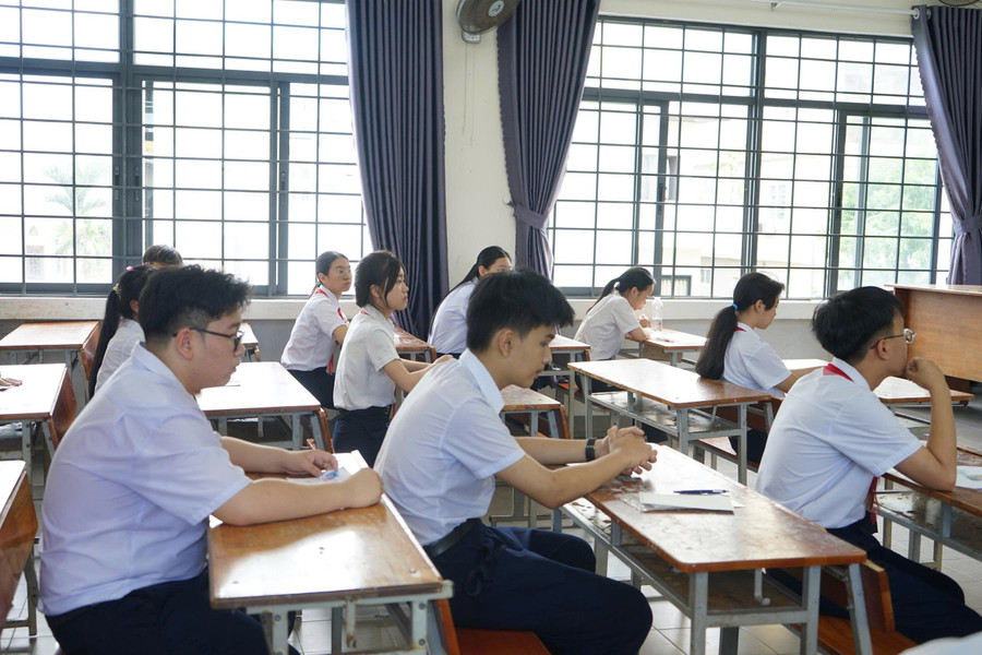 Thí sinh dự thi môn Ngữ văn. thi-mon-ngu-van-da-nang-nam-2025.jpg