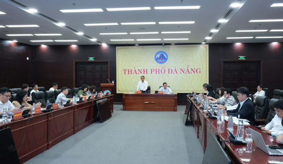 Đại diện Bộ GD&ĐT và UBND TP Đà Nẵng chủ trì buổi làm việc về công tác chuẩn bị cho Hội nghị Vật lí-Toán quốc tế 2027.