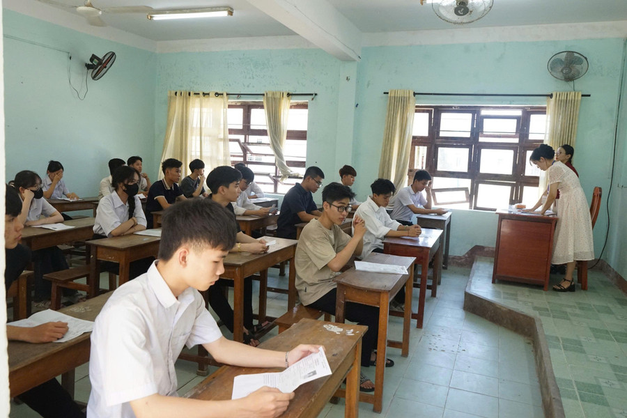 Thí sinh Đà Nẵng tham dự kỳ thi tốt nghiệp THPT tại điểm thi Trường THPT Phạm Phú Thứ. 