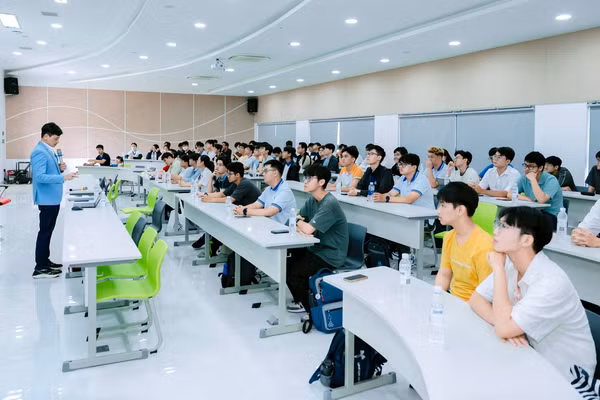 Lớp học tại Trường Đại học Bách khoa (Đại học Quốc gia TPHCM). Ảnh: N.Q.