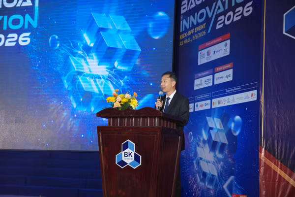 PGS.TS Phạm Trần Vũ - Phó Hiệu trưởng Trường Đại học Bách khoa (Đại học Quốc gia TPHCM) phát biểu khởi động Bách Khoa Innovation mùa thứ 9.