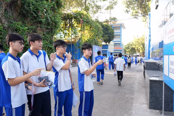 Thí sinh dự kỳ thi đánh giá năng lực của Đại học Quốc gia TPHCM năm 2026 tại Trường Đại học Thủ Dầu Một. Ảnh: TDMU.