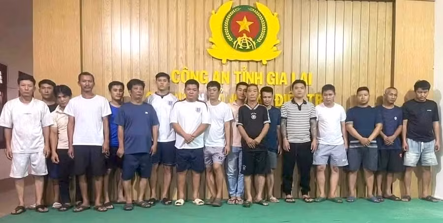 Đường dây cá độ bóng đá với tổng số tiền giao dịch ước tính hơn 100 tỷ đồng. Ảnh: Cơ quan Công an.