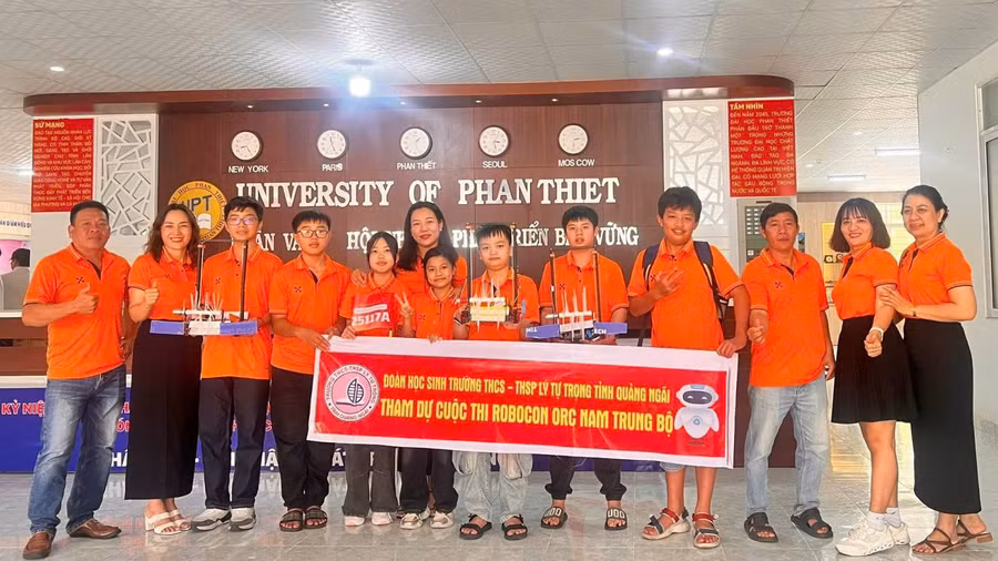 Học sinh Trường THCS THSP Lý Tự Trọng tham gia Cuộc thi Robocon ORC Nam Trung Bộ.