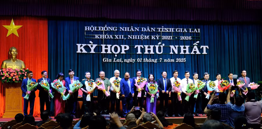 16 cán bộ lãnh đạo các sở, ngành được chỉ định giữ chức vụ Ủy viên UBND tỉnh Gia Lai.