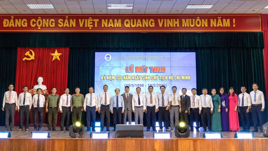 2-tu-truyen-thong.jpg