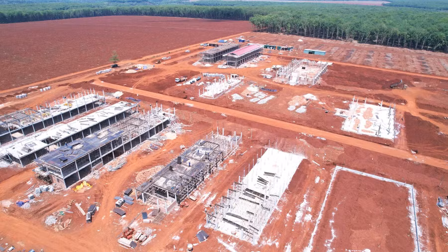 Công trình Trường Phổ thông dân tộc nội trú liên cấp Tiểu học và THCS ở khu vực biên giới tỉnh Gia Lai được đẩy nhanh tiến độ để kịp đưa vào hoạt động từ năm học 2026-2027.