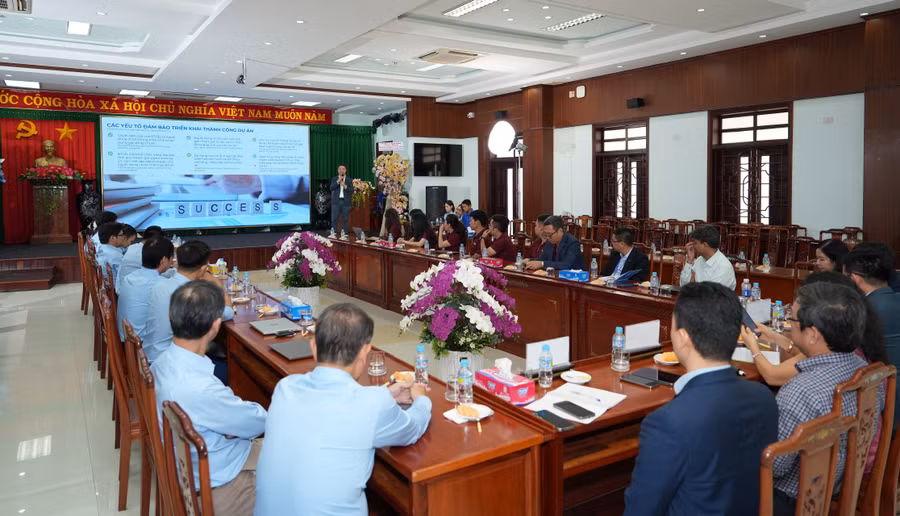 dat07481.jpg