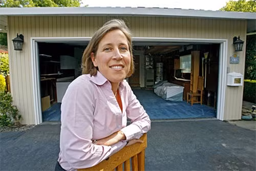 Susan Wojcicki và văn phòng đầu tiên của Google. Susan Wojcicki và văn phòng đầu tiên của Google.