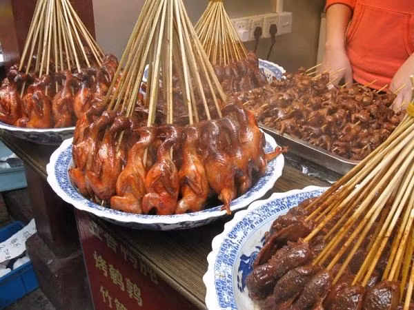 10 món ăn "kỳ dị" nhất định phải thử khi tới Trung Quốc ảnh 10