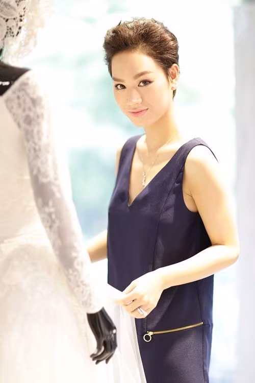 Ngọc Quyên úp mở thông tin mang thai con đầu lòng
