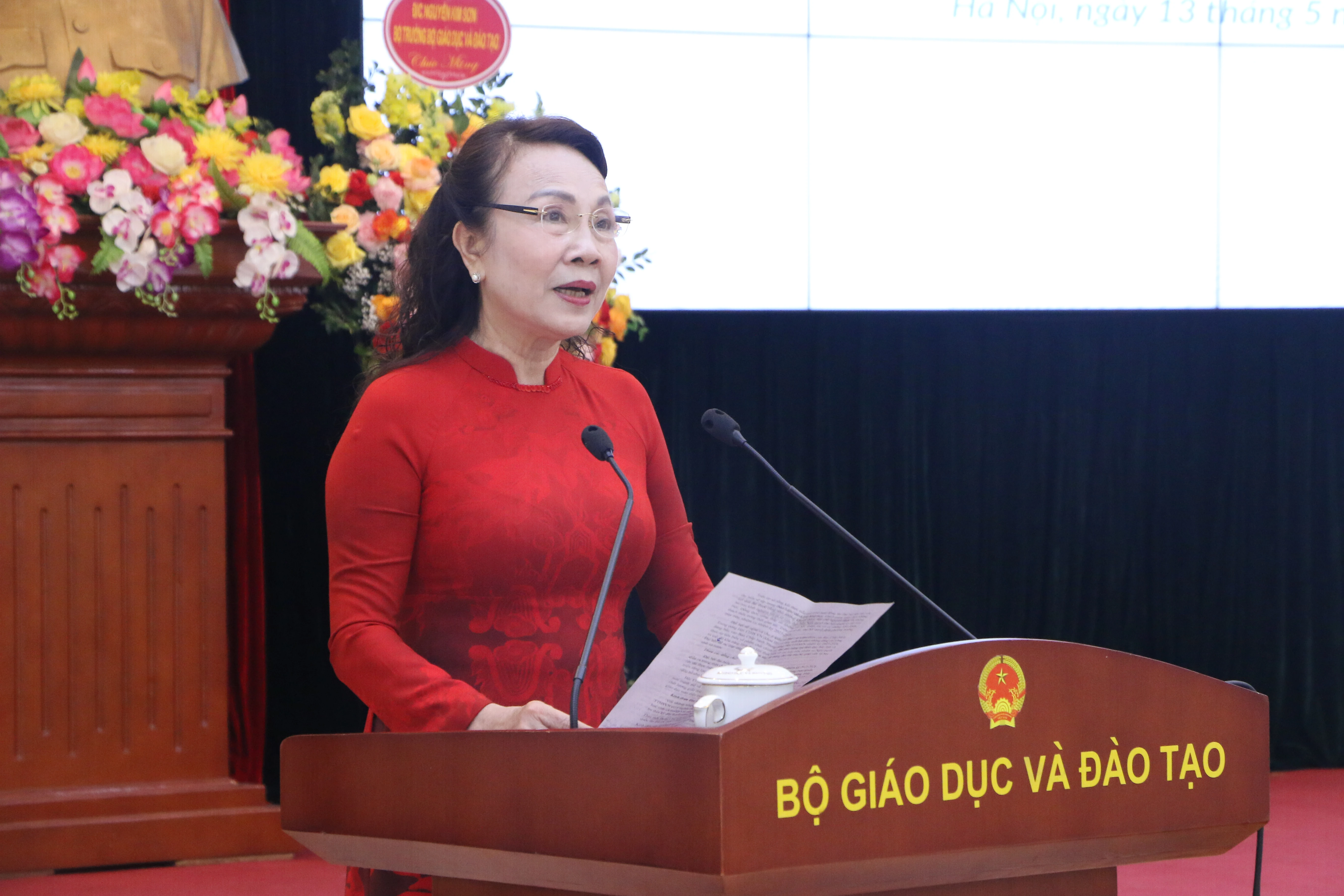 TS Nguyễn Thị Nghĩa - Chủ tịch Hội Thể thao học sinh Việt Nam nhiệm kỳ III phát biểu tại Đại hội.