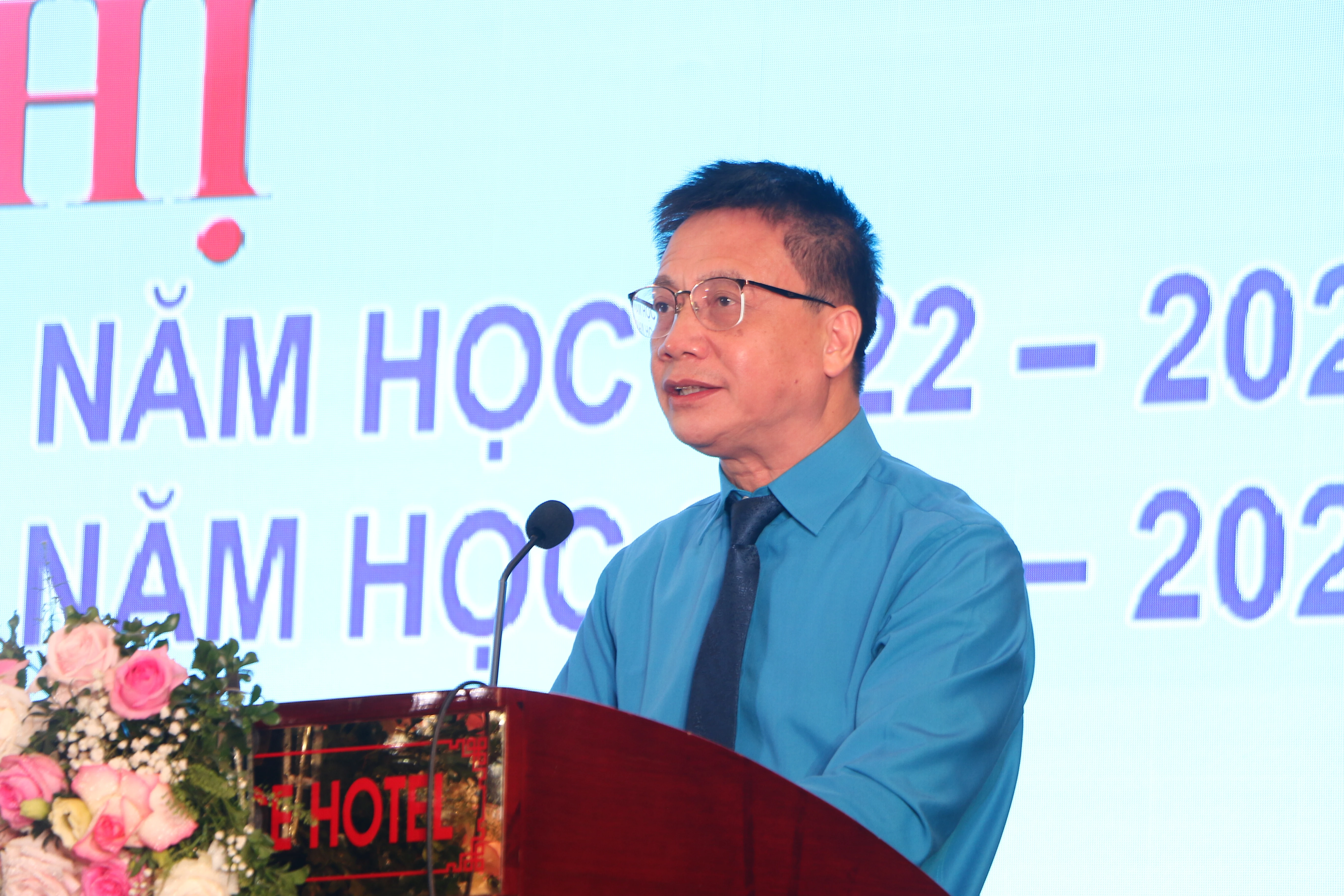 TS Nguyễn Ngọc Ân - Chủ tịch Công đoàn Giáo dục Việt Nam phát biểu tại Hội nghị.