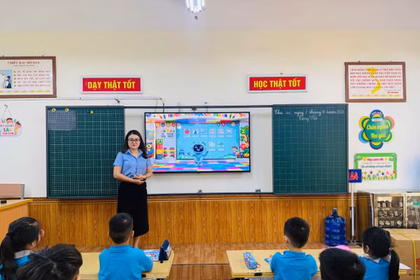 Trường Tiểu học Chu Văn An, phường Gia Viên, TP Hải Phòng ứng dụng AI trong dạy học tiếng Anh.