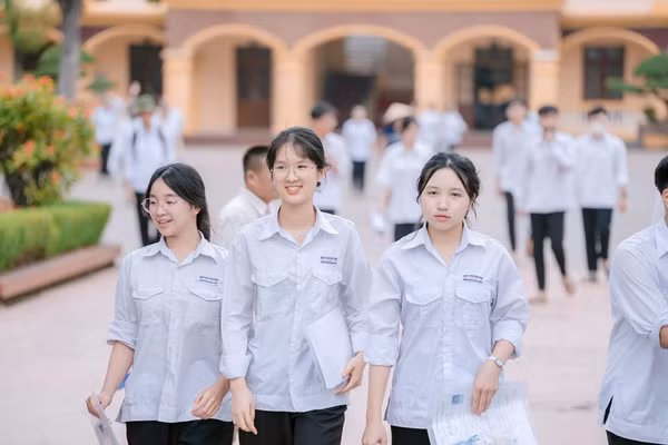 Những dấu ấn đặc biệt trong buổi thi đầu tiên Kỳ thi tốt nghiệp THPT 2026