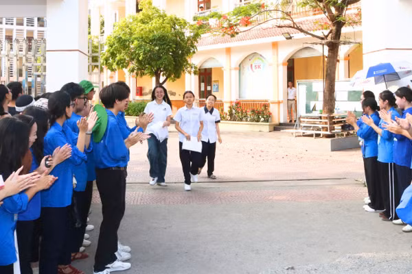 Thí sinh tự tin tham gia Kỳ tuyển sinh vào lớp 10.