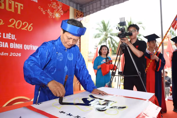 Lễ khai bút đầu Xuân tại phường An Dương, TP Hải Phòng.
