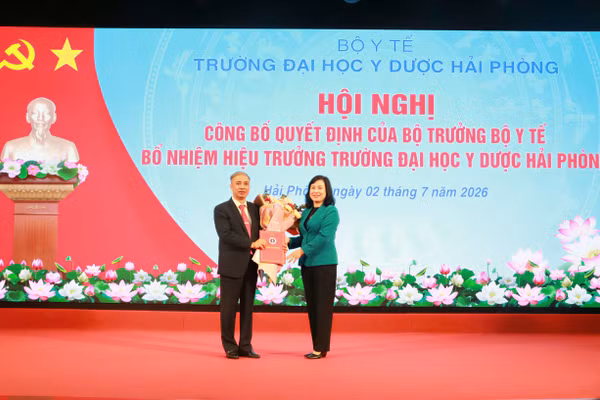 PGS.TS Nguyễn Văn Khải giữ chức Hiệu trưởng Trường Đại học Y Dược Hải Phòng