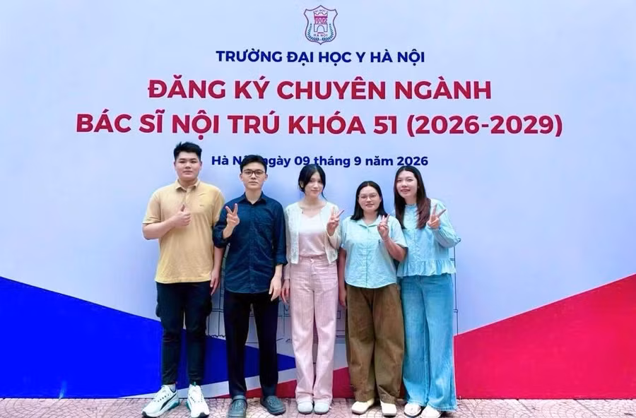 2aoboqxo9vdofcf463jiayxmmomqnd-3447-6874-1789107482jpg.jpg