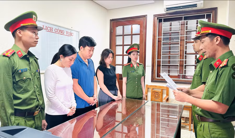 Cơ quan Cảnh sát điều tra Công an tỉnh Thanh Hóa thi hành Quyết định khởi tố vụ án, khởi tố bị can.