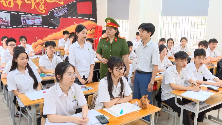 photo-library-20260409084813-4e4203c4-aee3-4d94-9af8-8293d62a0f60-z7706168067809-6c7acec04b2e887620d1c3a955ff86cf.jpg