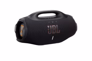 Loa JBL dùng pin và loa phải cắm điện khác nhau ra sao?