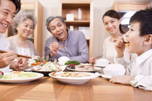 Đối với gia đình, thời gian ăn tối là khoảnh khắc quý giá nhất trong ngày. (Ảnh: ITN).