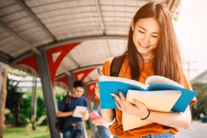 Bộ GD-ĐT tuyển 20 chỉ tiêu học bổng đi học tại Ba Lan năm 2025