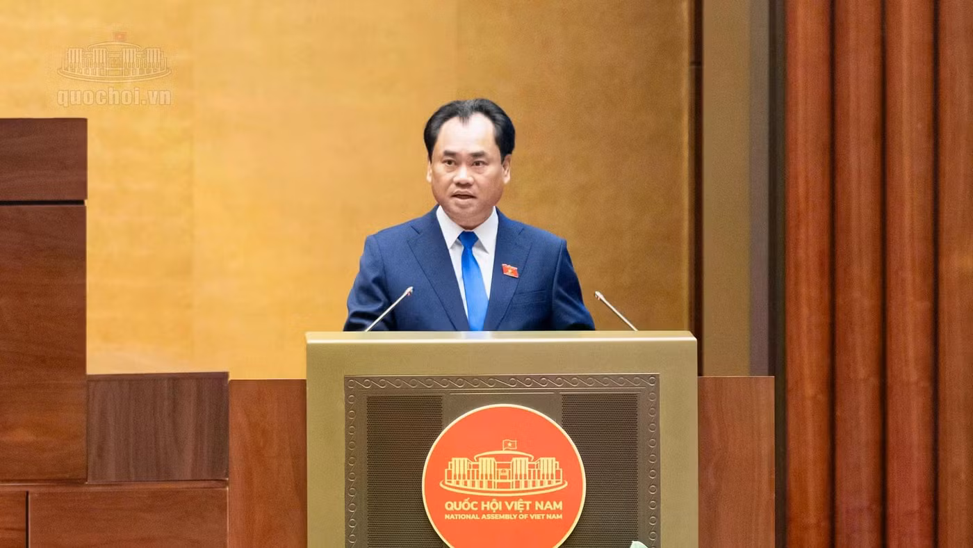 Bộ trưởng Bộ Nông nghiệp và Môi trường Trịnh Việt Hùng.