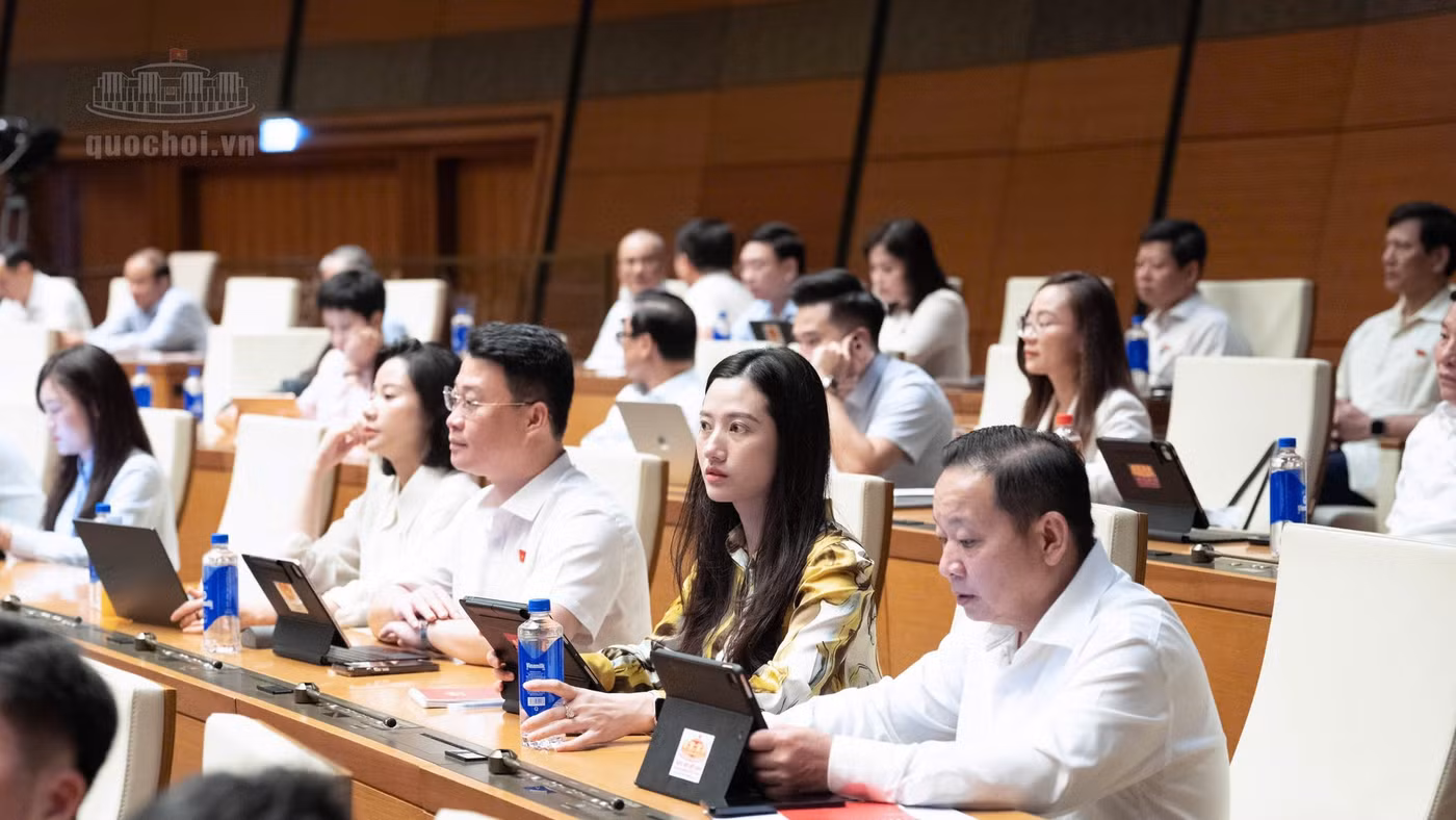 Ngày 20/10, Quốc hội thảo luận nhiều dự án luật thuộc lĩnh vực tư pháp, kinh tế