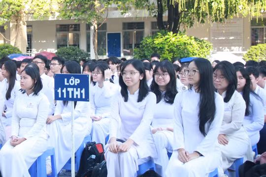 Học sinh Trường THPT Phú Nhuận (phường Đức Nhuận, TPHCM) trong một hoạt động trải nghiệm.