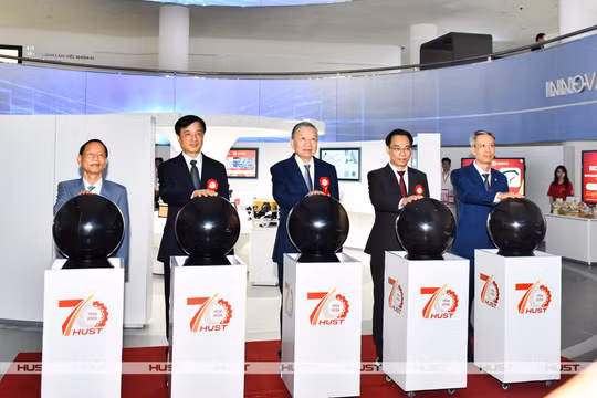 Khánh thành Không gian đổi mới sáng tạo liên ngành Đại học Bách khoa Hà Nội