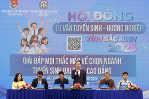 Ngày hội tư vấn tuyển sinh Bắc Ninh 2025 thu hút gần 10.000 học sinh
