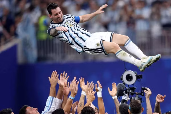 4 phút tỏa sáng của Messi trong trận đấu 'điên rồ' Argentina - Ai Cập