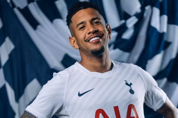 Tottenham chi hơn 3.000 tỷ đồng mua 'hàng thừa' của Man City