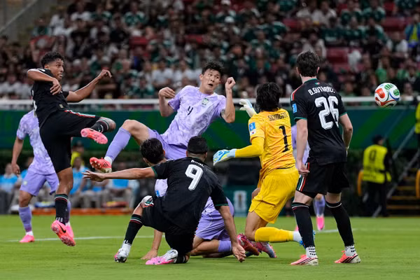 Đả bại Hàn Quốc, Mexico trở thành đội đầu tiên đi tiếp tại World Cup 2026