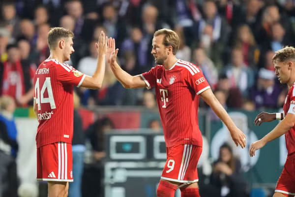 Kane lập cú đúp, Bayern Munich thắng ngược ở Cúp Quốc gia Đức