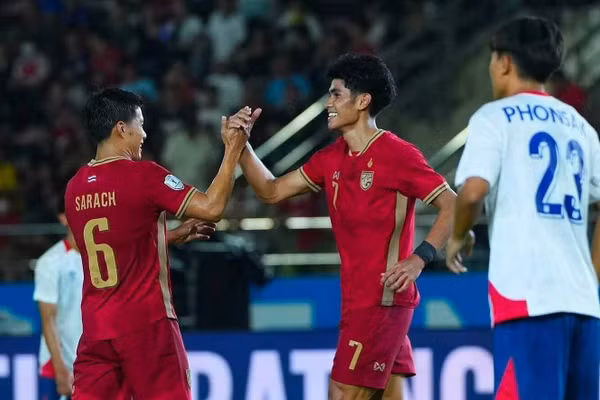 Thái Lan thắng dễ Lào, Malaysia thoát hiểm ở bảng B ASEAN Cup 2026 