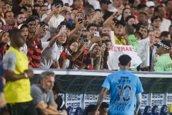 Neymar lại 'gây ồn ào, thị phi'