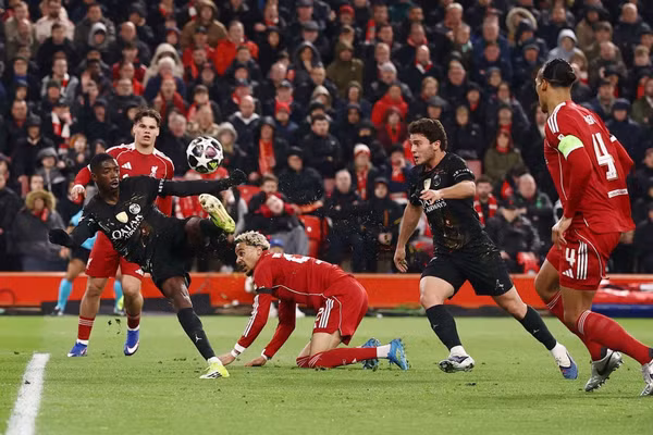 Nhấn chìm Liverpool, PSG thẳng tiến bán kết Champions League