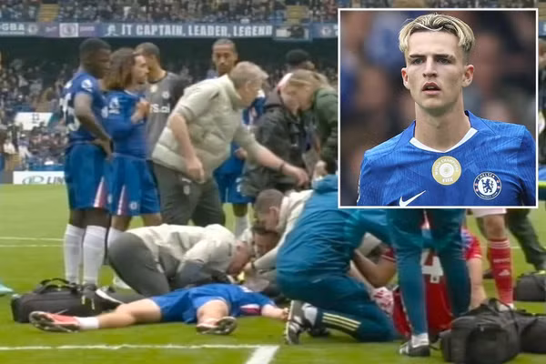 Chelsea ‘mất cả chì lẫn chài’ ở vòng 35 Ngoại hạng Anh 