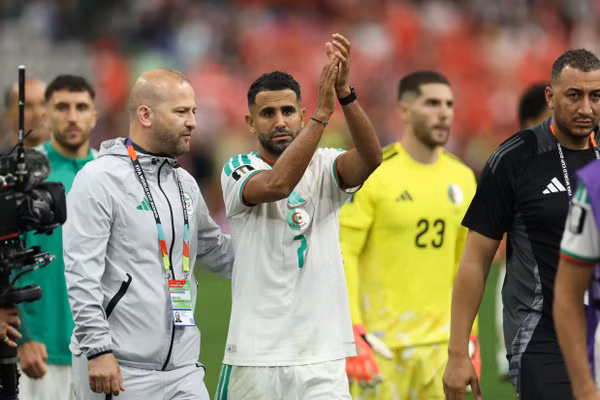 Algeria ‘vỡ mộng’ World Cup, trụ cột Mahrez ra quyết định bất ngờ