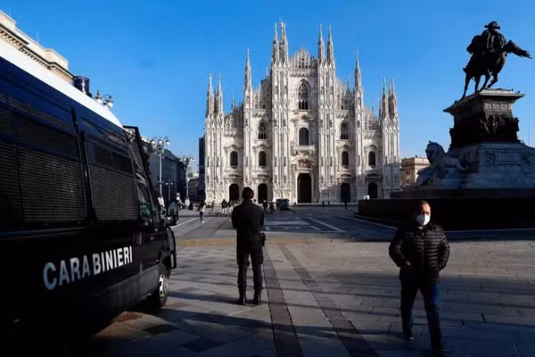 Rúng động tiệc đêm bí mật của gần 50 cầu thủ Serie A